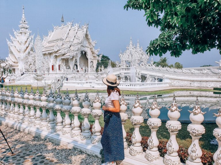 Travelling solo to Thailand. Practical tips.