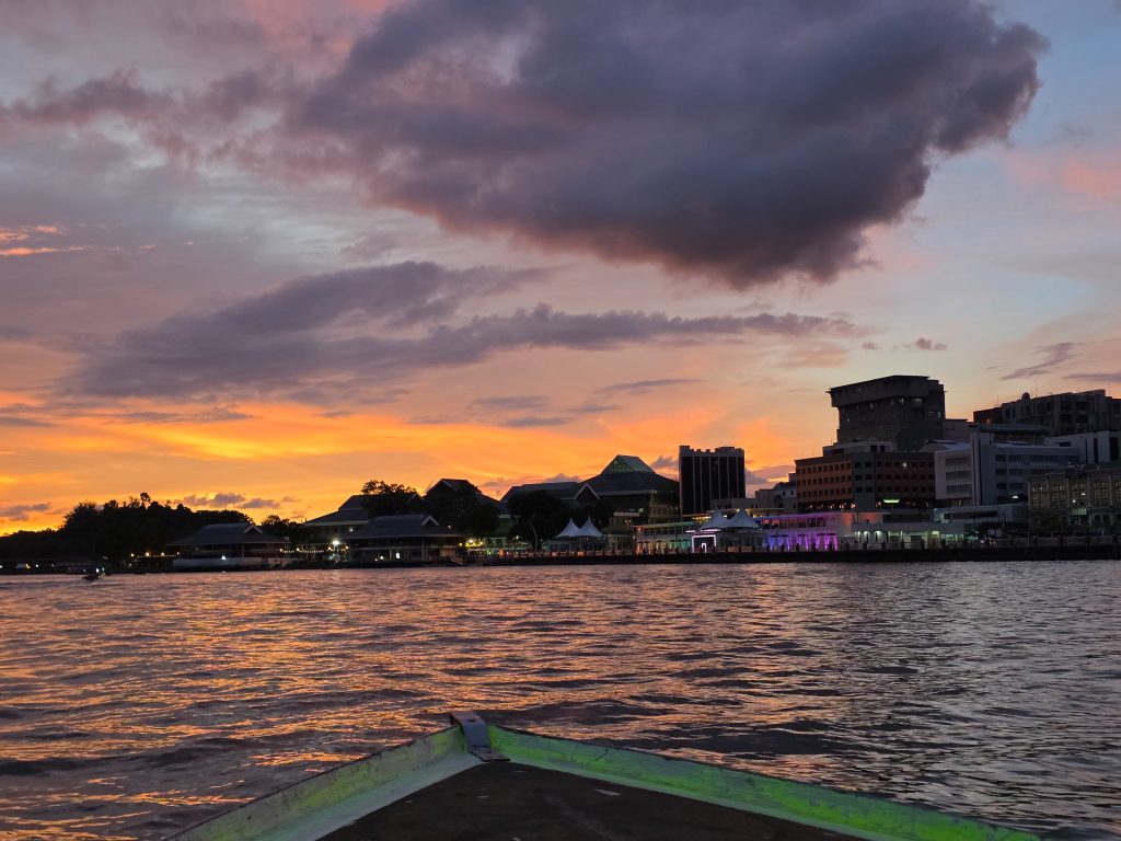 where to stay in brunei
