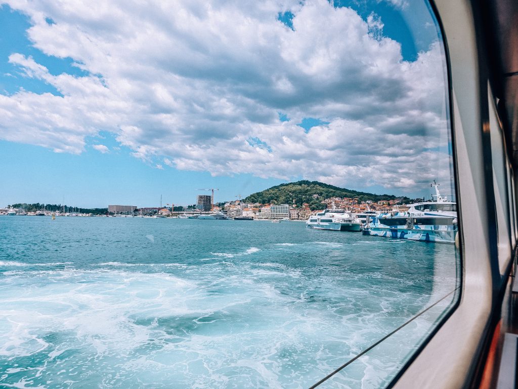 day trip to bol from split