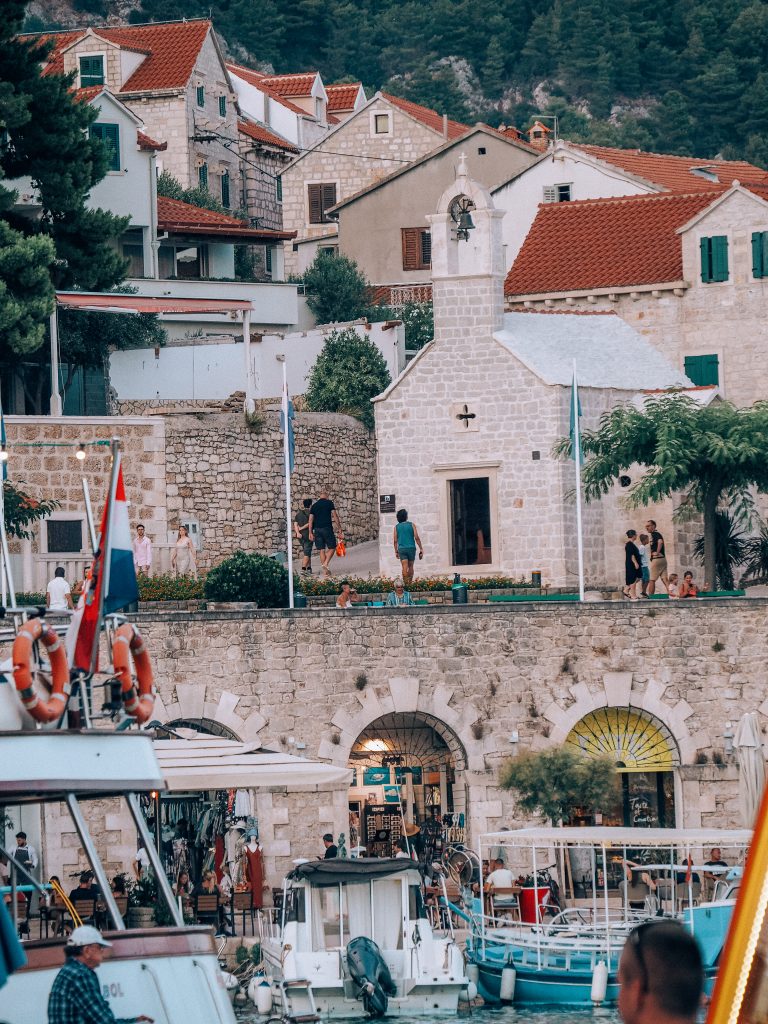day trip to bol from split