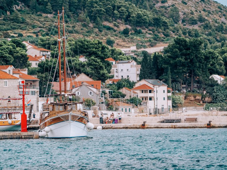 day trip to bol from split
