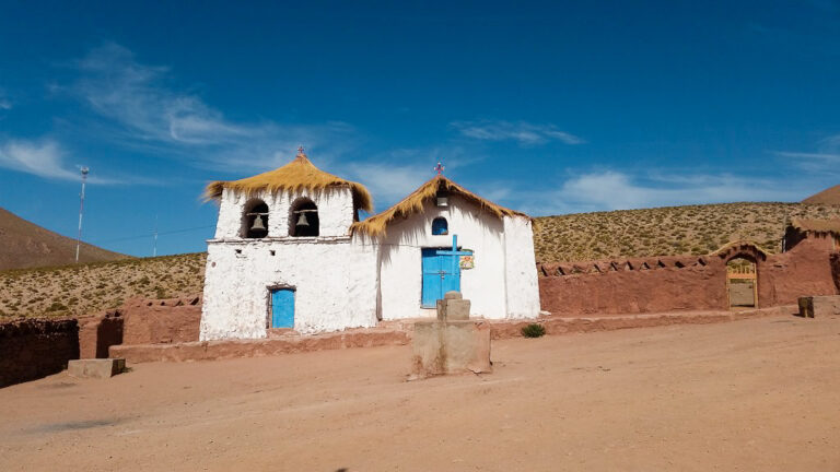 An ultimate guide to Geyseres del Tatio in the Atacama- a wonder at high altitude.